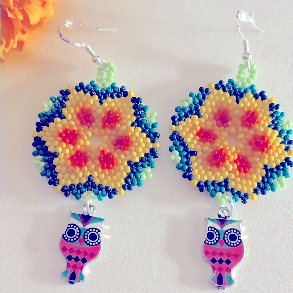 NWOT Owl earrings, Huichol Mexican indigenous artistry bright seed beads pierced